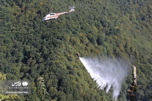 اطفاء هوایی آتش جنگل‌های کلاردشت