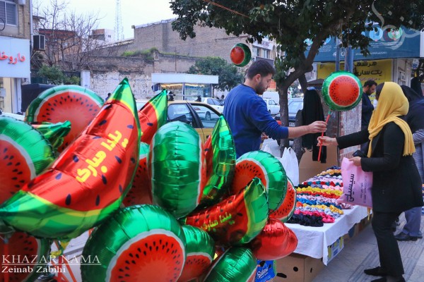 بازارهای شهر ساری در آستانه شب یلدای ۱۴۰۰