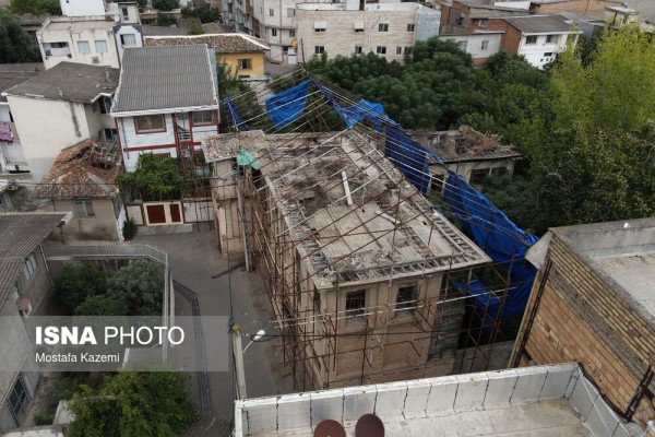 چالش خانه های تاریخی بدون سقف در ساری