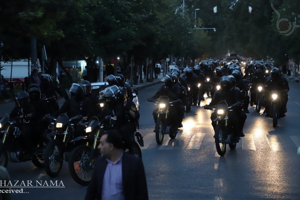 نمایش اقتدار یگان های ضد اغتشاش بسیج در خیابان های ساری
