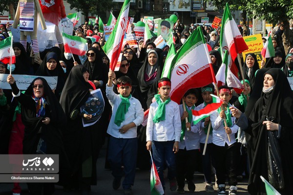 راهپیمایی یوم الله ۱۳ آبان در نوشهر