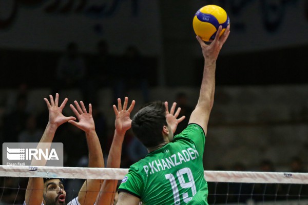 پیروزی تیم والیبال لبنیات هراز آمل مقابل پیکان تهران