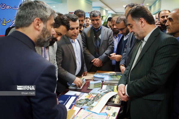 نمایشگاه و همایش فرصت‌های سرمایه‌گذاری غرب مازندران در تنکابن
