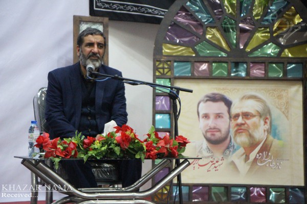 نشست فعالان فضای مجازی مازندران با حضور حاج حسین یکتا در بابلسر