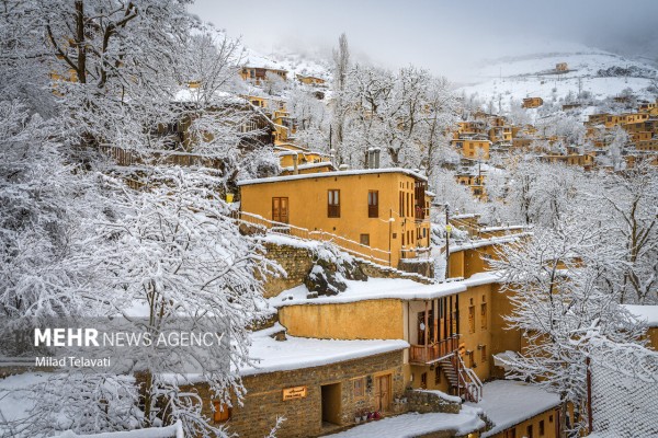 بارش برف در شهر توریستی ماسوله