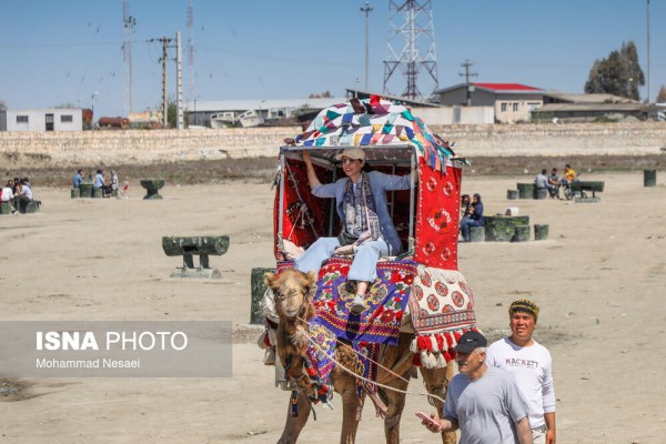 مسافران نوروزی اسکله بندر ترکمن در استان گلستان