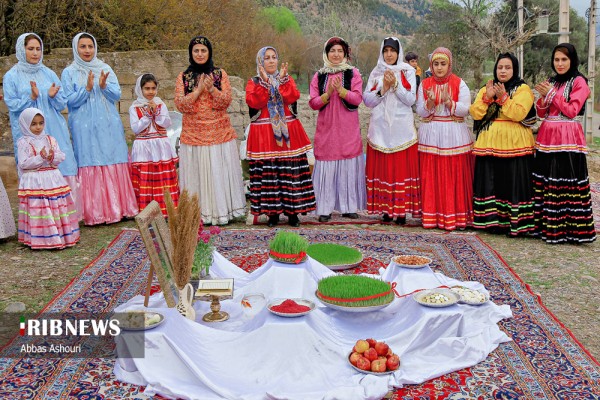 جشنواره بومی و محلی سمنو پزان در روستای کلورز رودبار گیلان
