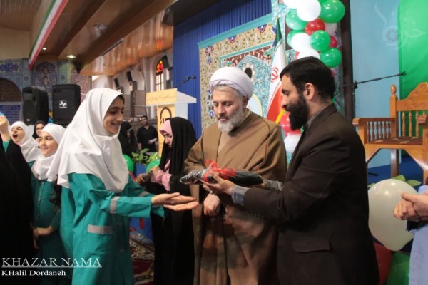 جشن چادرگذاری دختران دهه نودی شهرستان ساری