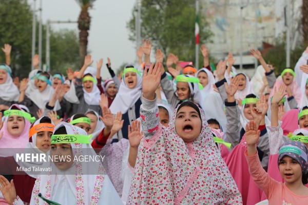 جشن روزه اولی‌ها در پیاده راه فرهنگی رشت
