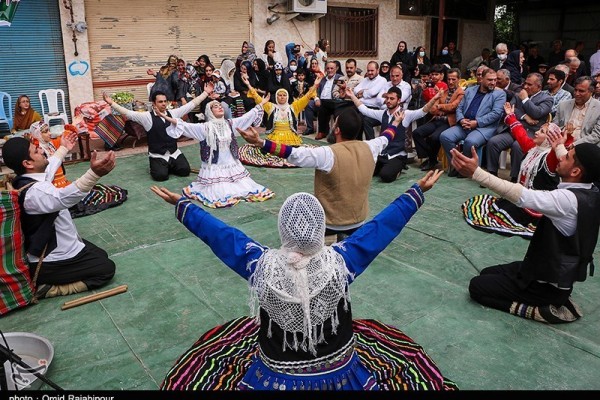  جشن نشاء مکانیزه برنج در رودسر استان گیلان
