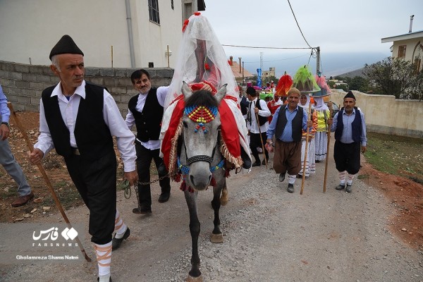 جشنواره بومی محلی در روستای کُشکَک کجور شهرستان نوشهر