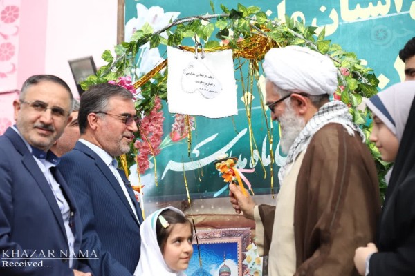 مراسم استانی بازگشایی مدارس مازندران در مدرسه شاهد قائمشهر 
