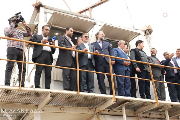 افتتاح شرکت کشتیرانی خزر در مازندران و به آب اندازی کشتی  کانتینربر