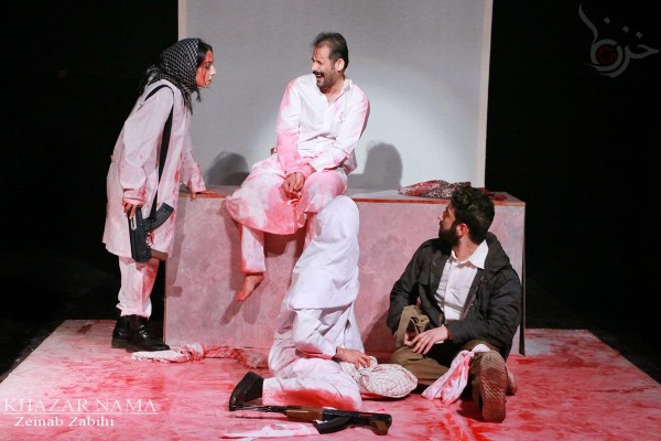اجرای نمایش “ماه تینار” در سالن بلک باکس ساری
