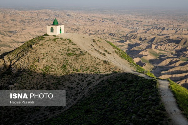 زیارتگاه و قبرستان خالدنبی در گلستان