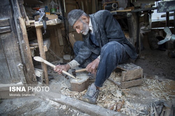 هنر لاک تراشی “نجار حسین” در روستای بورخانی سوادکوه