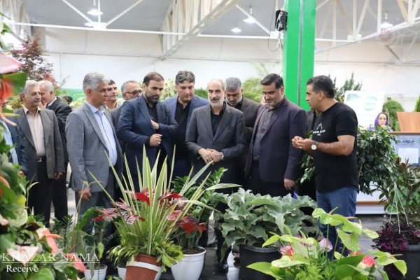 بازدید استاندار مازندران از نمایشگاه گل و گیاه زینتی در ساری