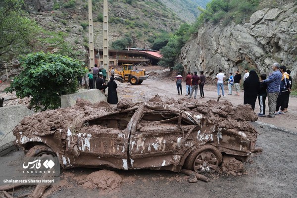 خسارات سیلاب در منطقه دربند جاده چالوس