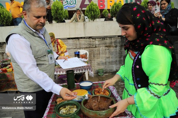 جشنواره غذاهای محلی در چالوس