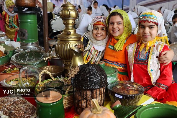 جشن فرهنگی هنری دانش‌آموزان گیلانی به مناسبت روز رشت