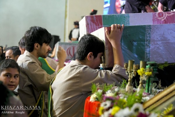 مراسم وداع با ۷ شهید گمنام در حسینیه عاشقان کربلای ساری