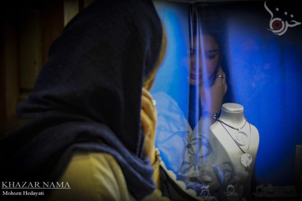 افتتاح نمایشگاه زیورآلات دست ساز هنرجویان آموزشگاه موذن در ساری