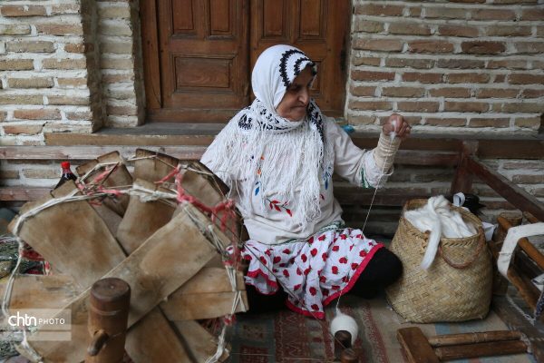 نشست تخصصی تارو پود میراث در موزه صنایعدستی گلستان