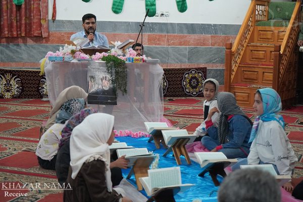 محفل انس با قرآن در روستای ملاخیل هزارجریب نکا