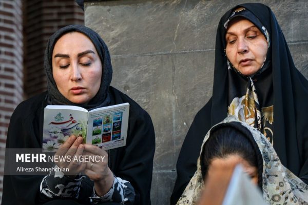 مراسم قرائت دعای عرفه در آستان فاطمه اخری(س) رشت