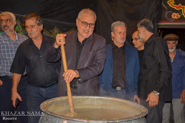 مراسم حلیم پزی “علمداران” و “علامت کِشان” محله سروینه باغ ساری
