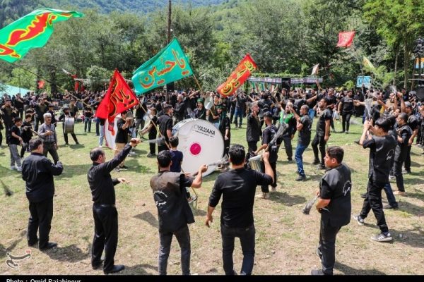اجتماع عزاداران حسینی در روستای دیورود اشکورات گیلان