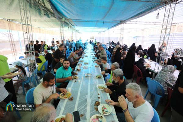 خدمات رسانی بزرگترین موکب گلستانیها در کربلای معلی