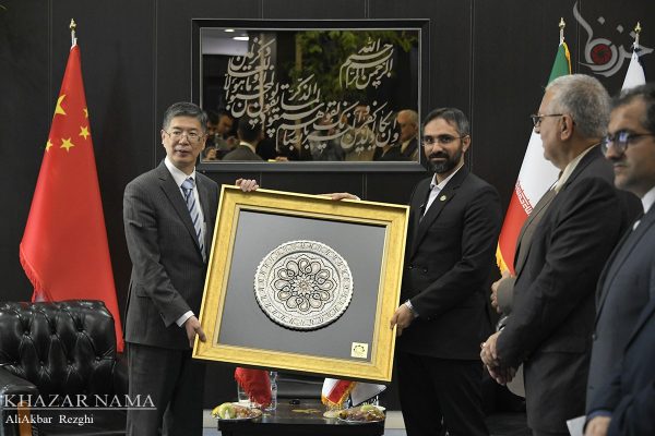 دیدار “زونگ پی وو” سفیر چین در ایران با “احمدی” شهردار ساری