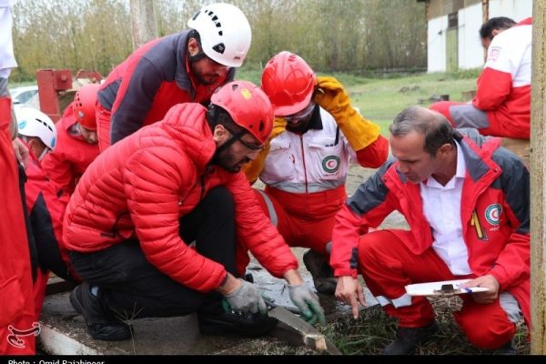 کارگاه توانمند سازی تیم های واکنش سریع هلال احمر در لنگرود گیلان