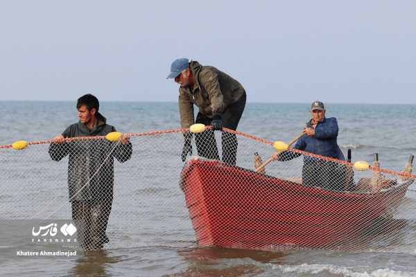 آغاز فصل صید در سواحل گیلان