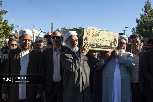 تشییع شهید گمنام در “مراوه تپه” دورترین شهر گلستان