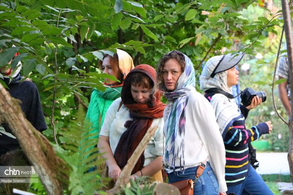 بازدید فعالان گردشگری روسیه از باغ گیاه‌ شناسی نوشهر