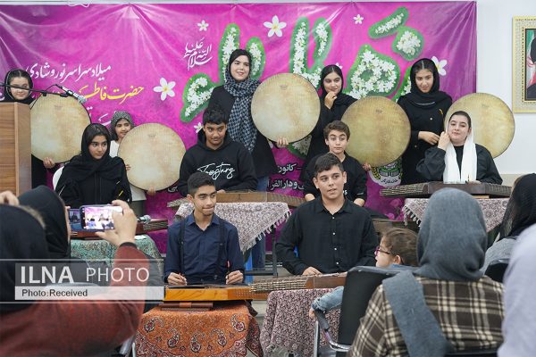مراسم ولادت حضرت فاطمه(س) در خانه کارگر قائم شهر