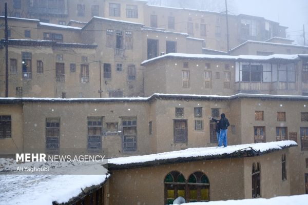 بارش برف پاییزی در شهر ماسوله گیلان