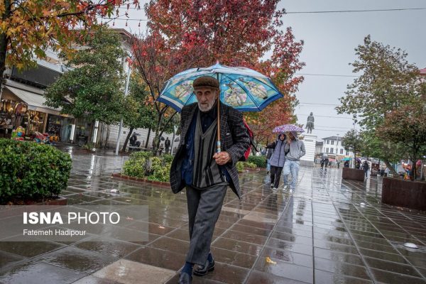 بارش باران پاییزی در رشت