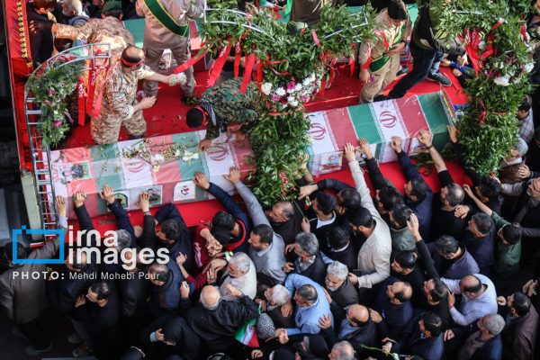 تشییع ۴ شهید مدافع امنیت ساری در تجمع همبستگی ملی