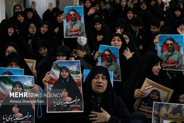 مراسم سومین روز شهادت مدافعین امنیت در مصلای رشت