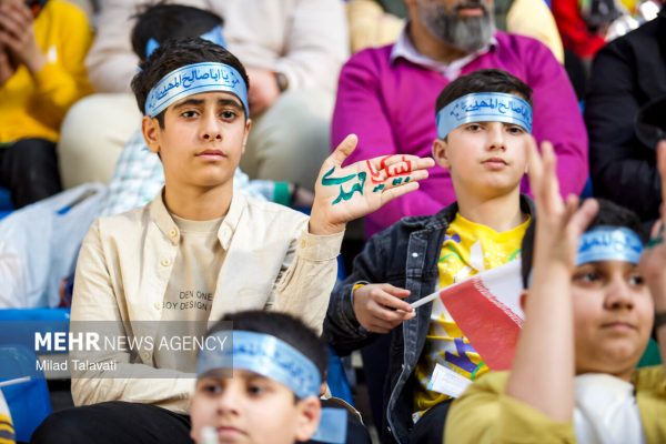 جشن خانوادگی “بیعت با ولایت” در رشت