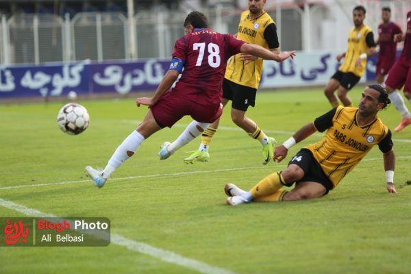 شکست تیم فوتبال نساجی قائم شهر مقابل پارس جنوبی جم