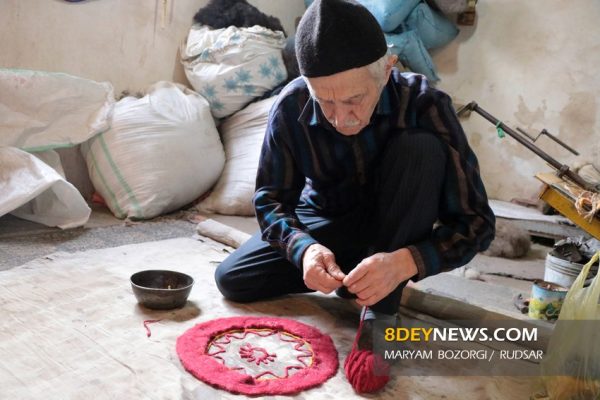 کارگاه “نمدمالی” عبدالله حلاج رضایی قاسم‌آبادی در گیلان