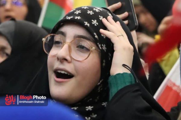 جشن نیمه شعبان در حرم شهدای گمنام شهرستان نکا