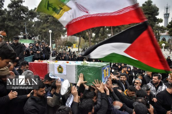 مراسم تشییع شهدای ناو دنا در گرگان