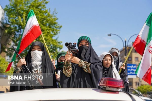 رژه دختران جان فدای ایران در بابل