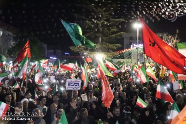 سی‌ و پنجمین تجمع شبانه عاشقان ولایت در میدان امام حسین(ع) ساری