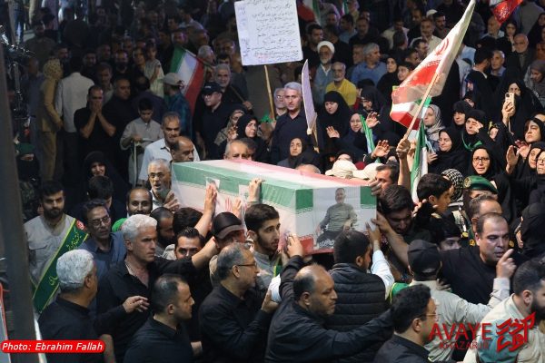 وداع با جانباز شهید “احمد ذوالفقاری” در اجتماع شبانه مردم ساری